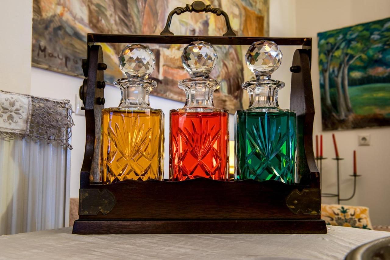 Odysseas Art Villa Poros  ภายนอก รูปภาพ